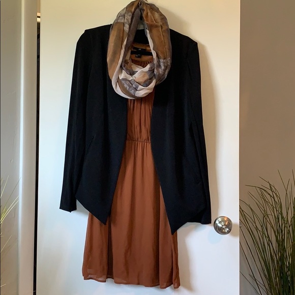 🌸 H&M dress in brown size 8 - Picture 2 of 8